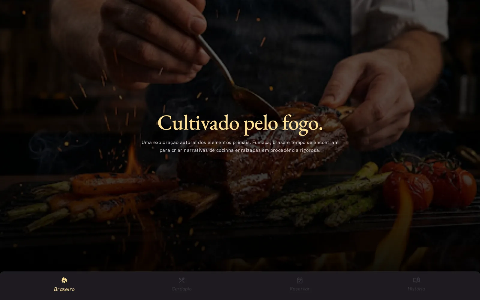 Página inicial de um restaurante autoral, com o título Cultivado pelo fogo sobre uma foto de carne na brasa